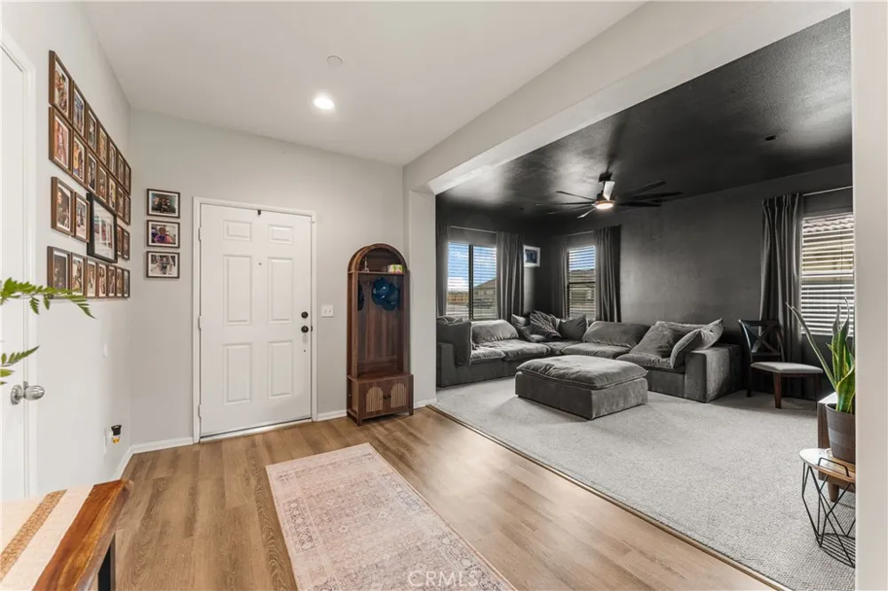 2830 La Calle Audaz Rosamond, CA 93560