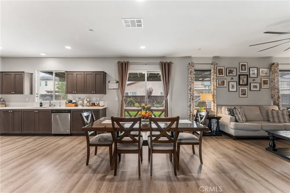 2830 La Calle Audaz Rosamond, CA 93560
