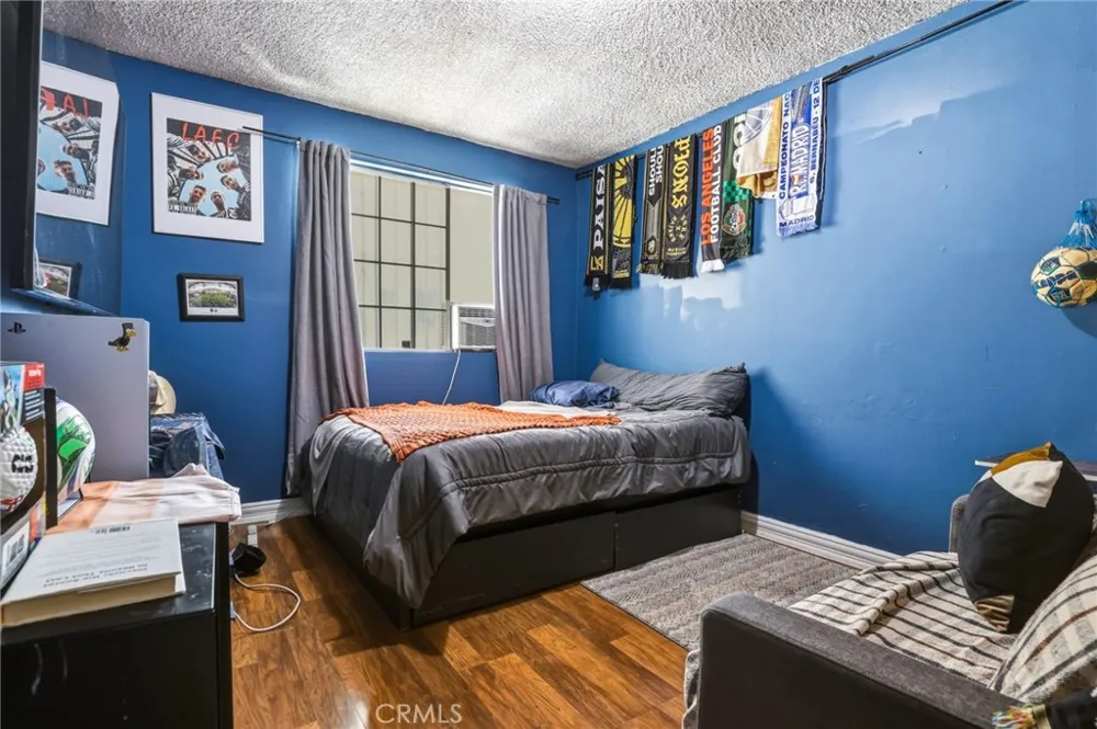 5654 Stansbury Sherman Oaks, CA 91401