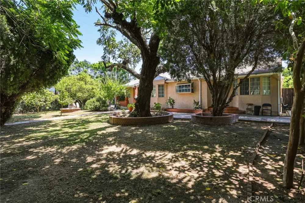 5654 Stansbury Sherman Oaks, CA 91401
