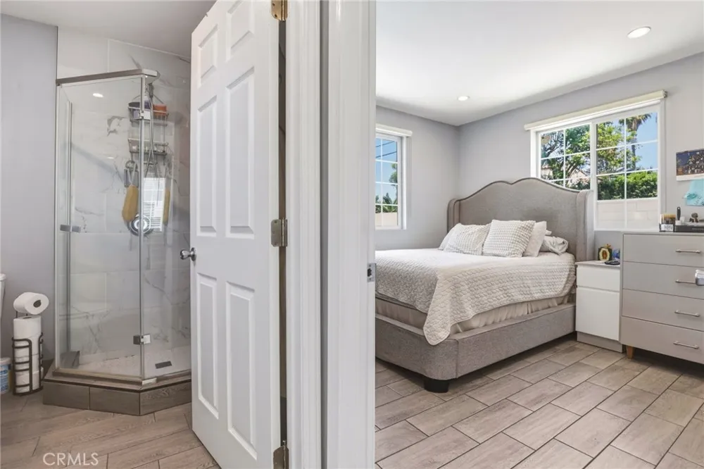 5654 Stansbury Sherman Oaks, CA 91401