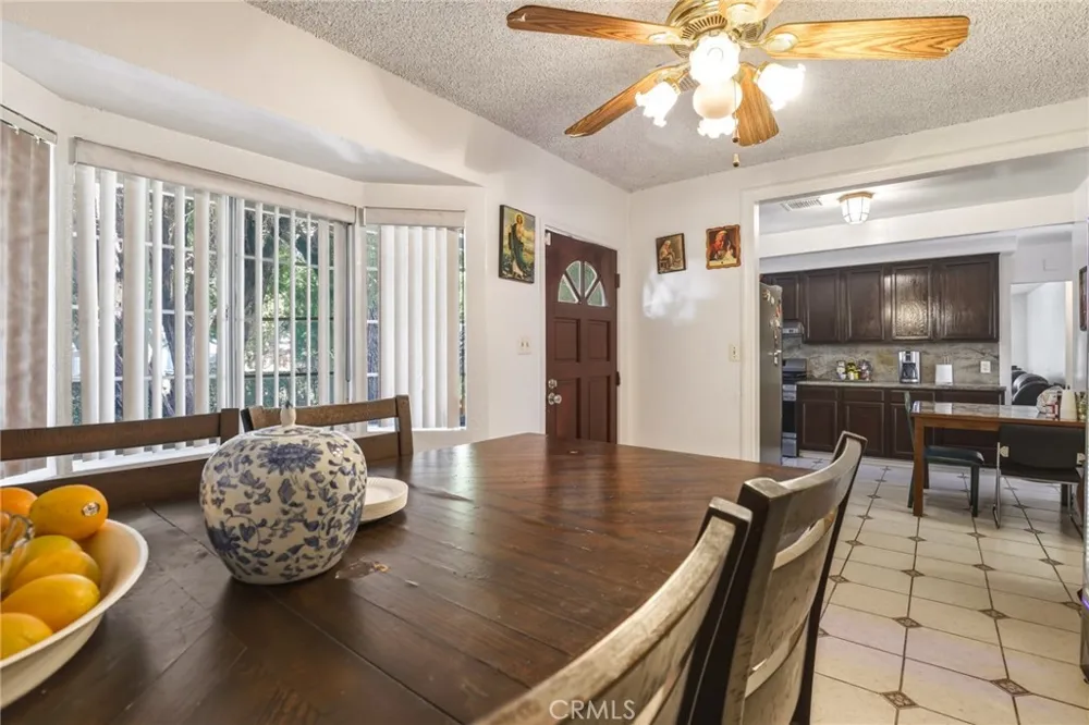 5654 Stansbury Sherman Oaks, CA 91401
