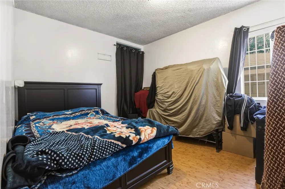 5654 Stansbury Sherman Oaks, CA 91401