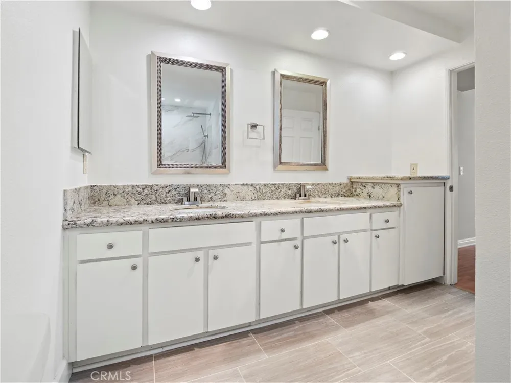 4301 Fulton Avenue #303 Sherman Oaks, CA 91423