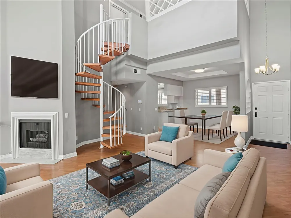 4301 Fulton Avenue #303 Sherman Oaks, CA 91423