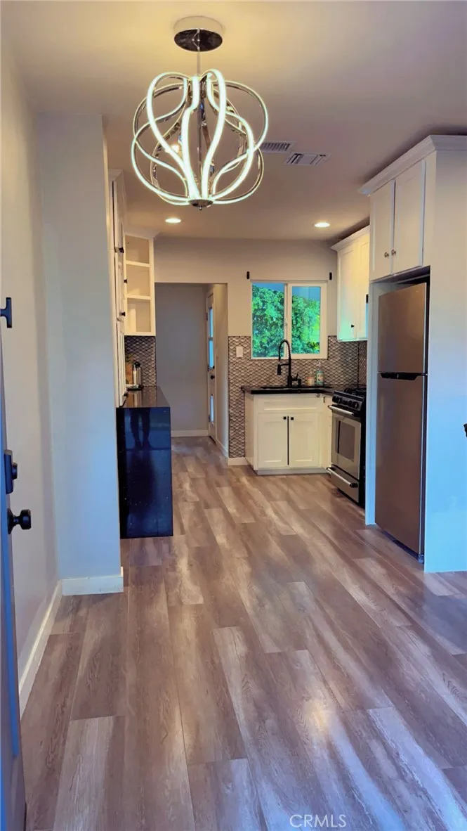 5779 Enfield Encino, CA 91316