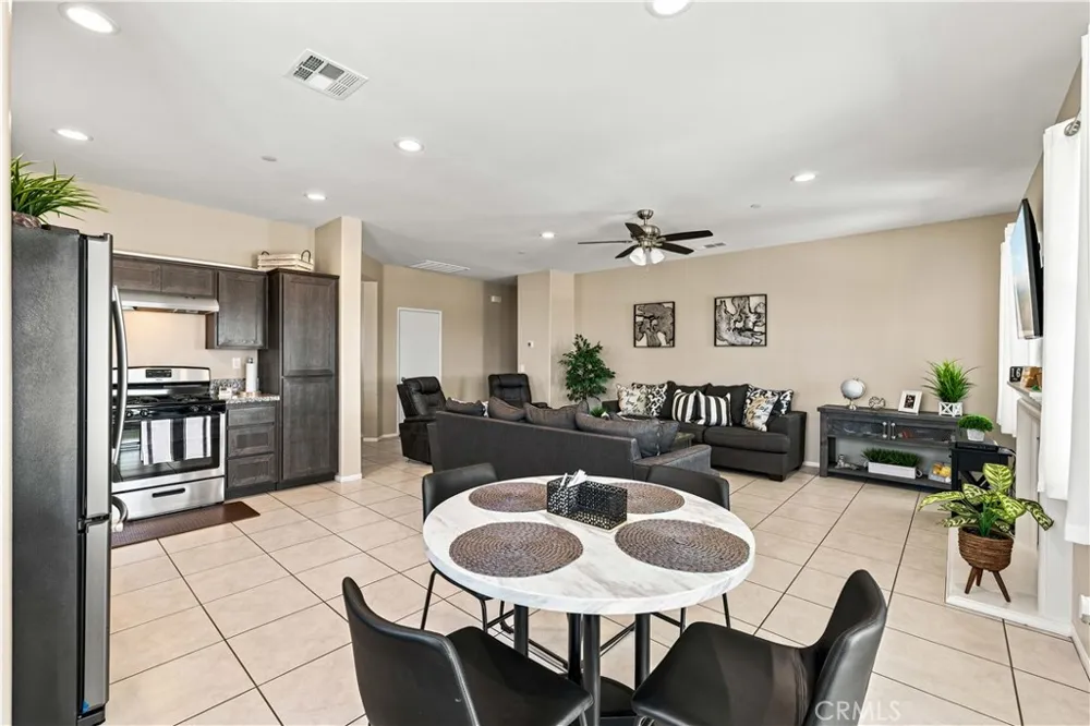 3128 Desert Cloud Rosamond, CA 93560