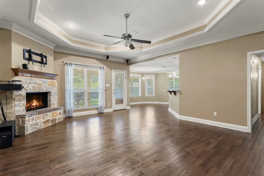 2312 Pittman Lane Lindale, TX 75771