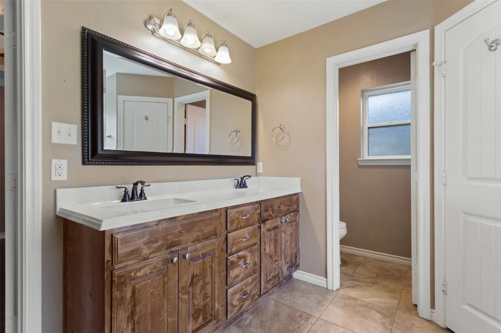 2312 Pittman Lane Lindale, TX 75771