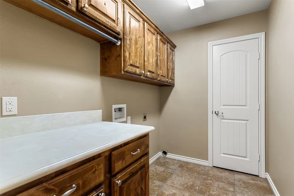 2312 Pittman Lane Lindale, TX 75771
