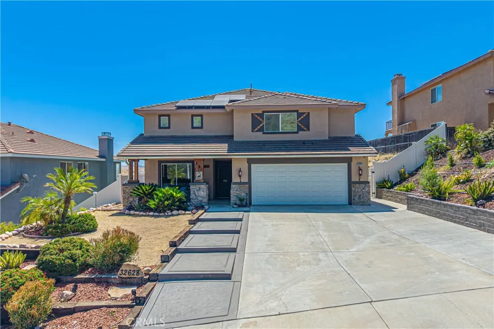 32628 Ridge Top Lane Castaic, CA 91384