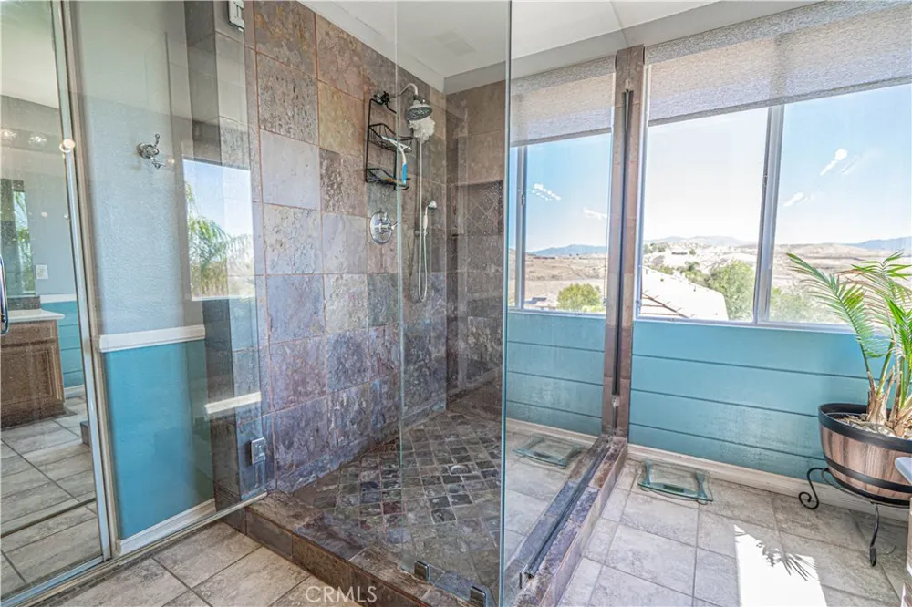 32628 Ridge Top Lane Castaic, CA 91384