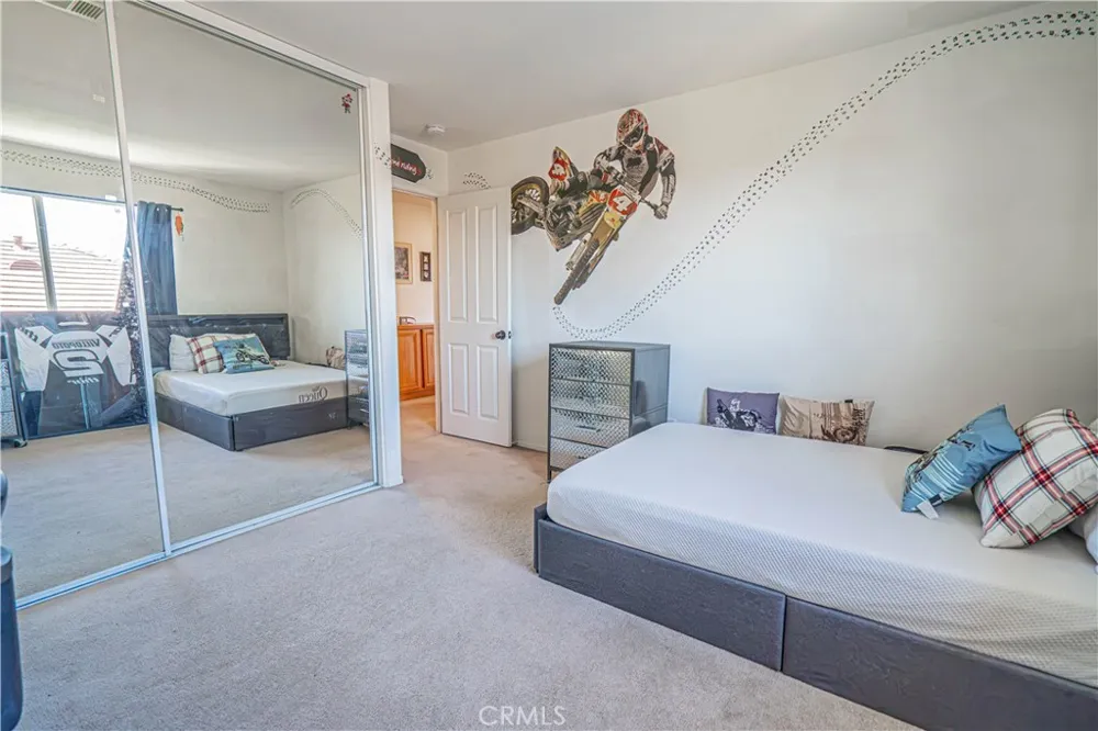 32628 Ridge Top Lane Castaic, CA 91384