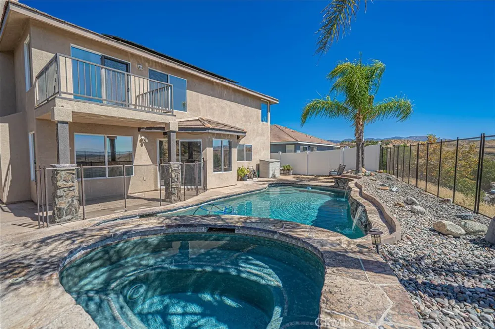 32628 Ridge Top Lane Castaic, CA 91384