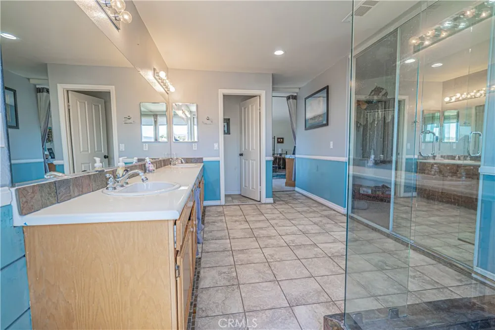 32628 Ridge Top Lane Castaic, CA 91384