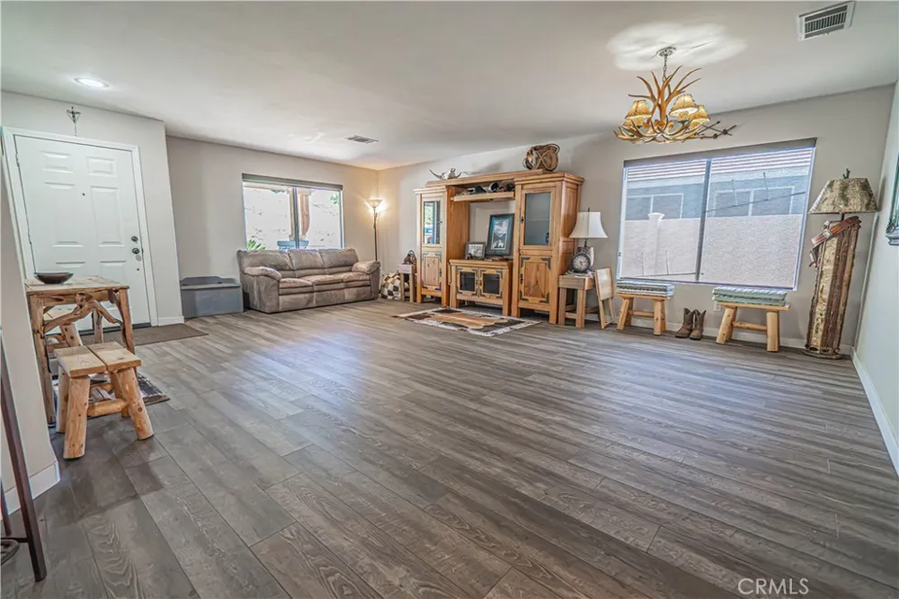 32628 Ridge Top Lane Castaic, CA 91384