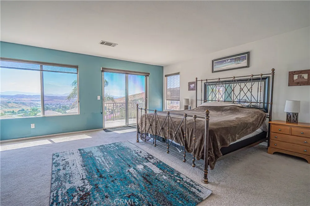 32628 Ridge Top Lane Castaic, CA 91384