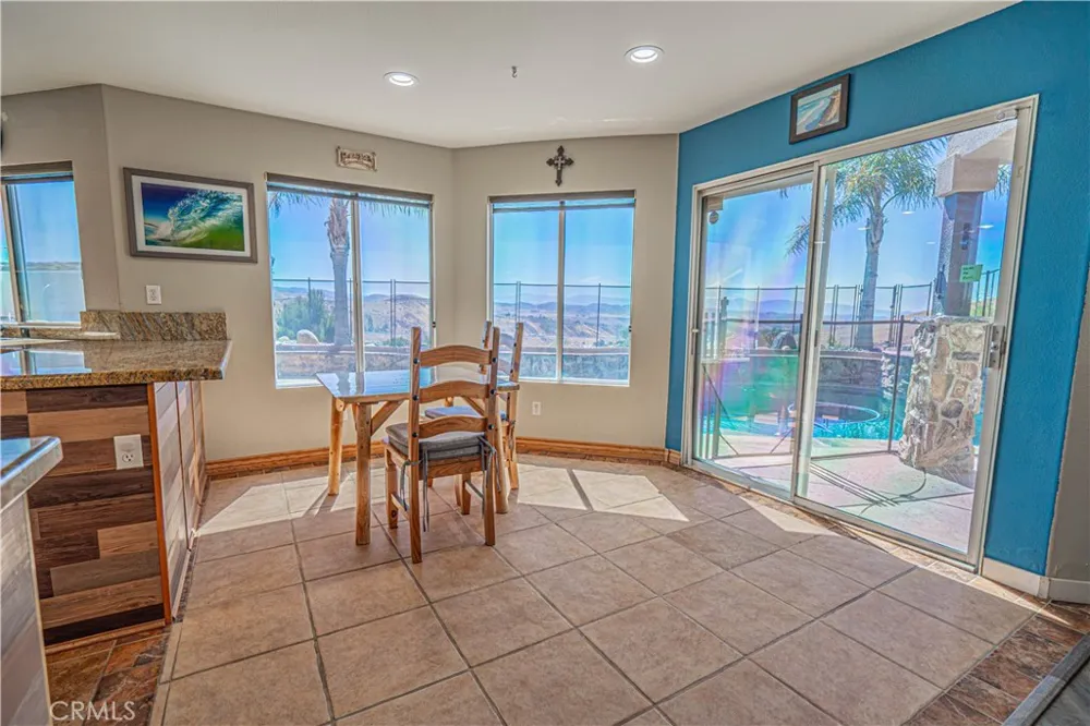 32628 Ridge Top Lane Castaic, CA 91384