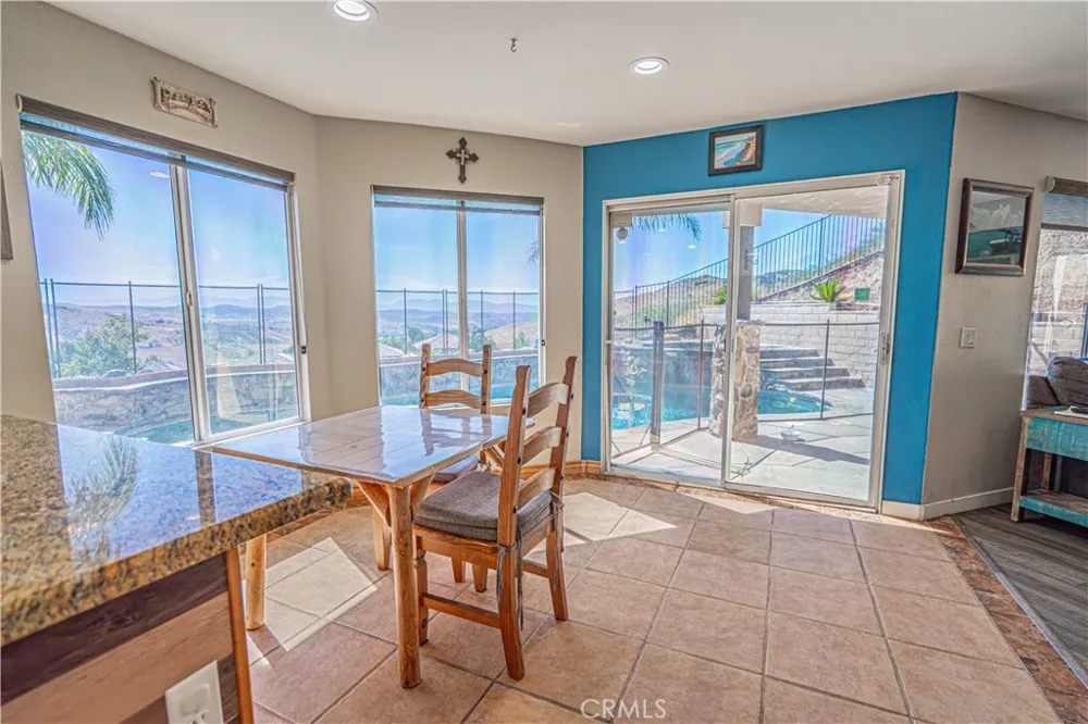 32628 Ridge Top Lane Castaic, CA 91384