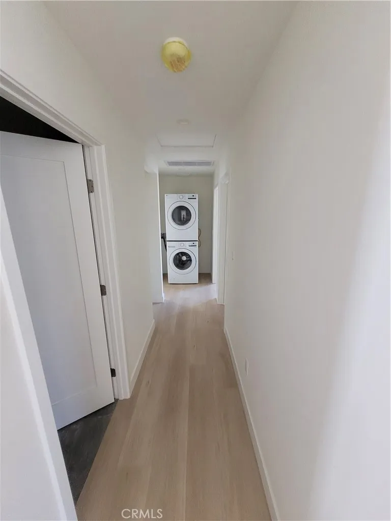 8321 Quartz Avenue #1/2 Winnetka, CA 91306