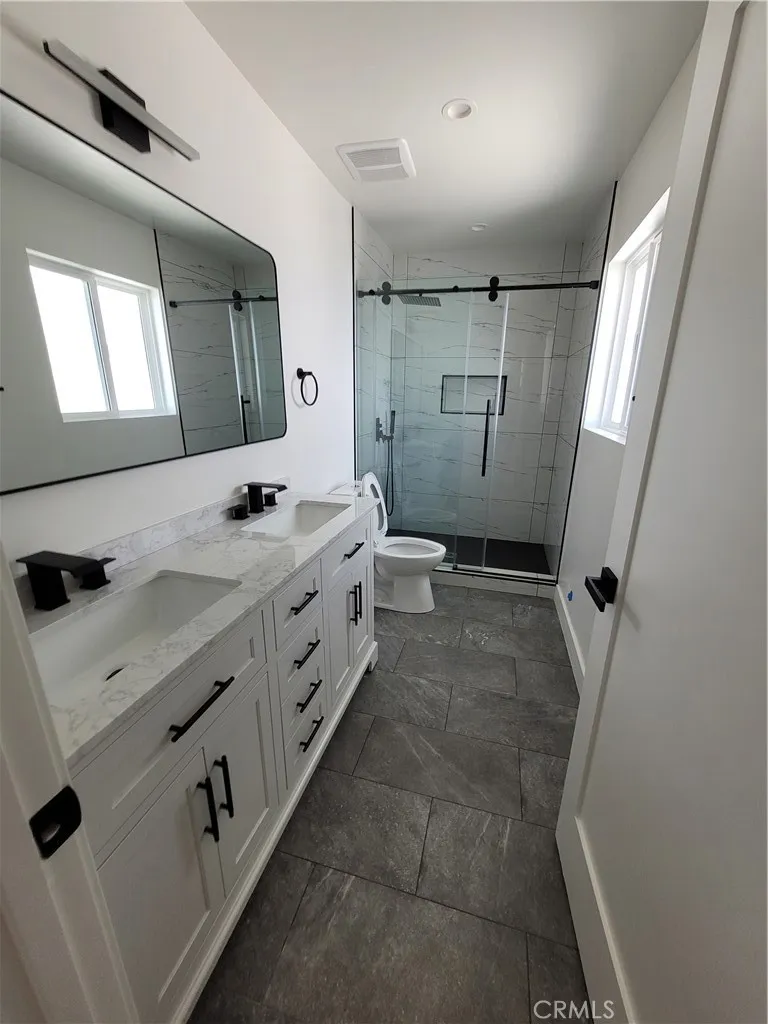 8321 Quartz Avenue #1/2 Winnetka, CA 91306