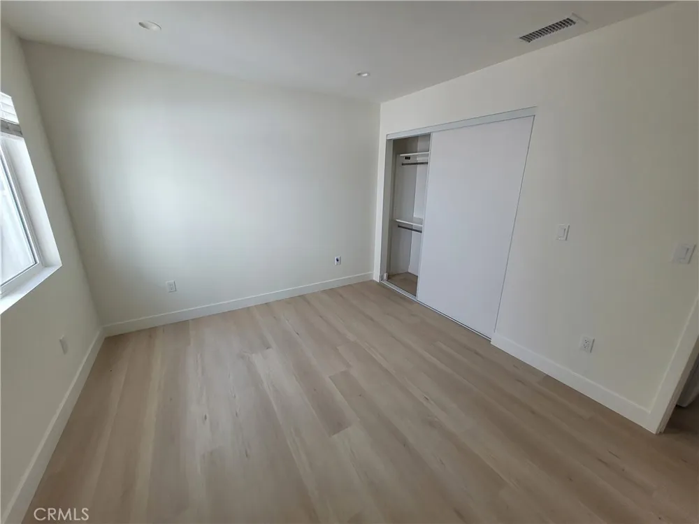 8321 Quartz Avenue #1/2 Winnetka, CA 91306