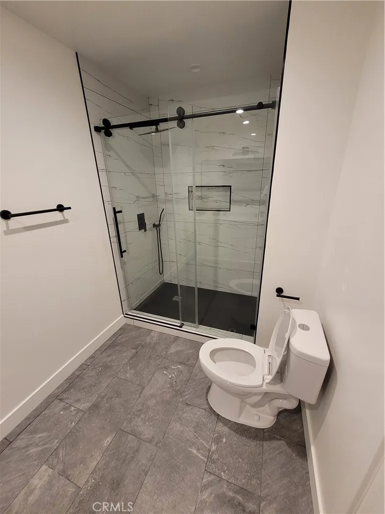 8321 Quartz Avenue #1/2 Winnetka, CA 91306