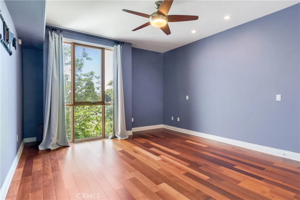 333 Hill Avenue #305 Pasadena, CA 91106
