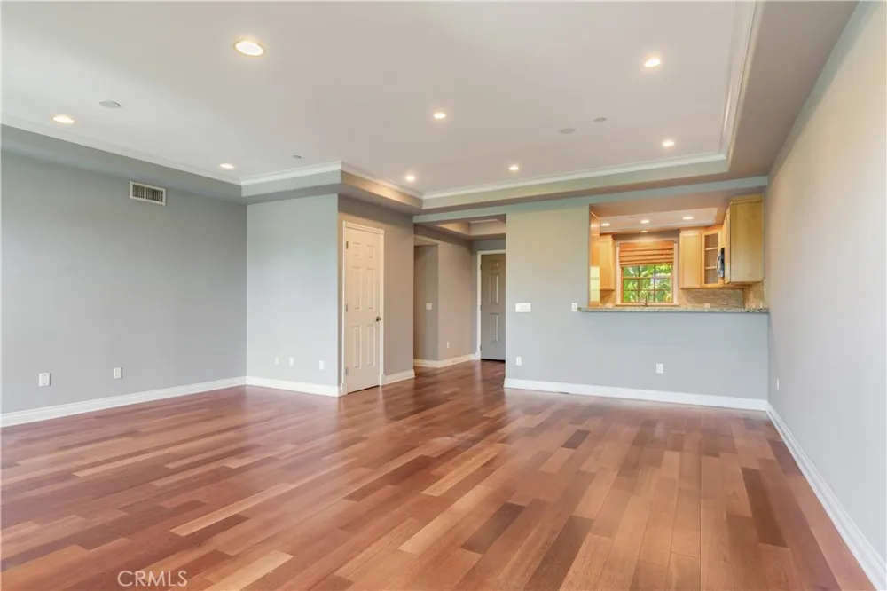 333 Hill Avenue #305 Pasadena, CA 91106