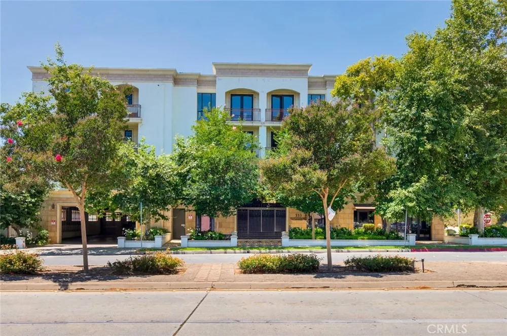 333 Hill Avenue #305 Pasadena, CA 91106