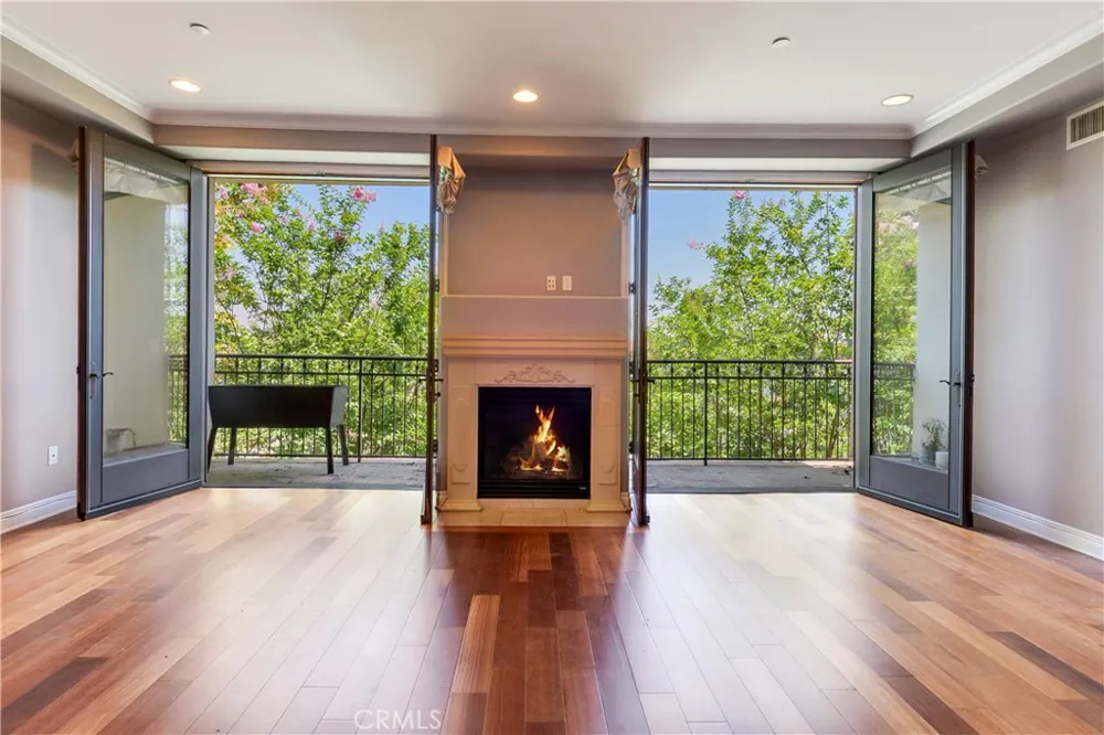 333 Hill Avenue #305 Pasadena, CA 91106