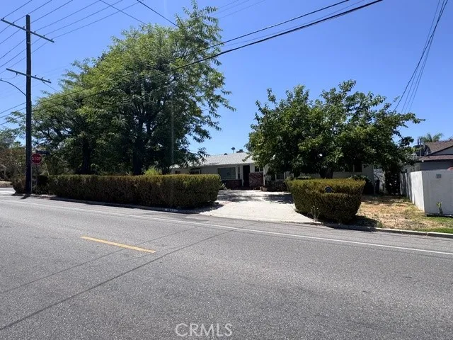 5307 Vanalden Tarzana, CA 91356