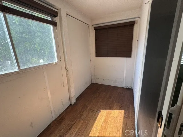 5307 Vanalden Tarzana, CA 91356