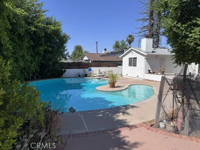 5307 Vanalden Tarzana, CA 91356