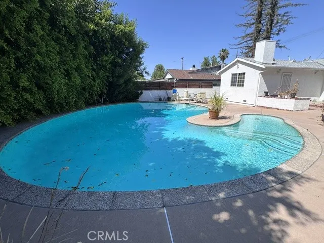 5307 Vanalden Tarzana, CA 91356