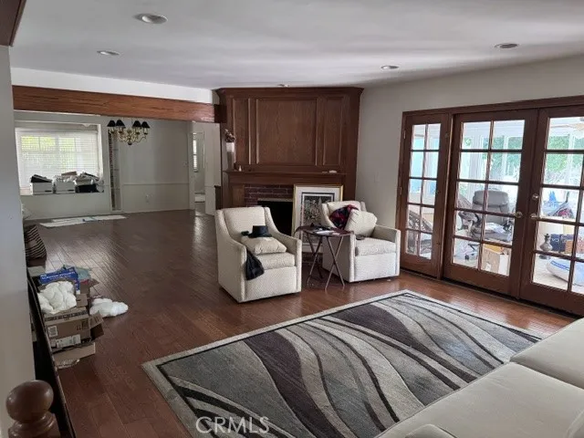 5307 Vanalden Tarzana, CA 91356
