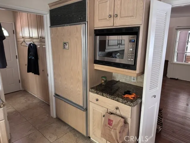 5307 Vanalden Tarzana, CA 91356