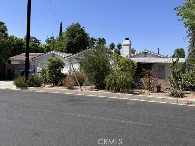 5307 Vanalden Tarzana, CA 91356