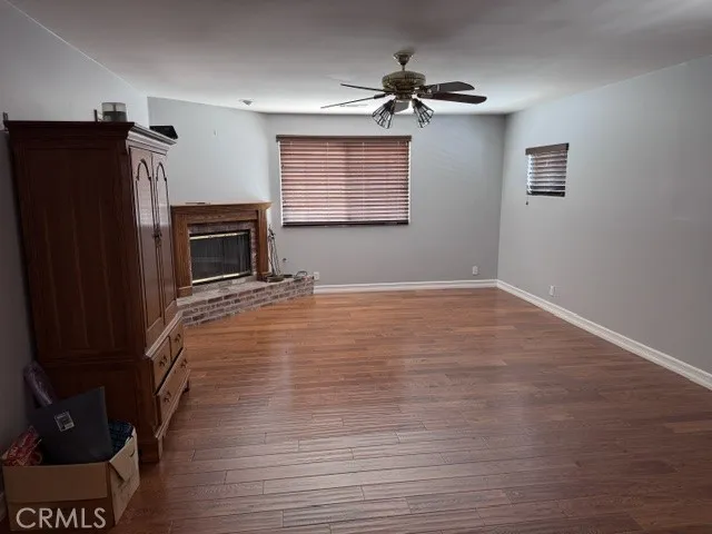5307 Vanalden Tarzana, CA 91356