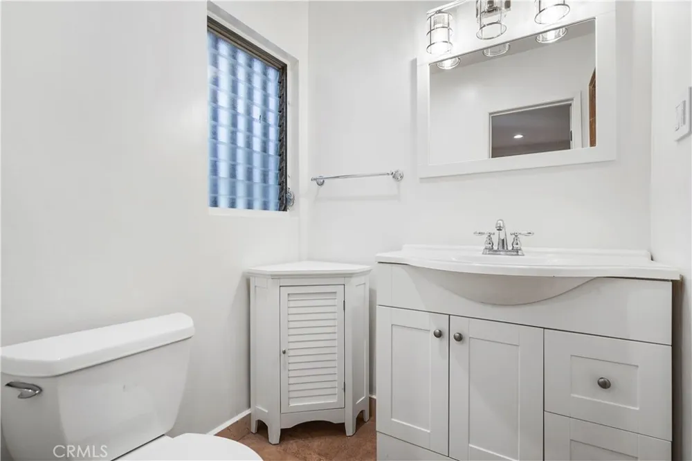 15457 Moorpark #5 Sherman Oaks, CA 91403