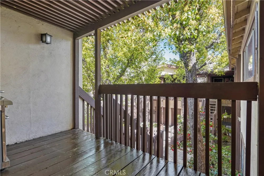 15457 Moorpark #5 Sherman Oaks, CA 91403