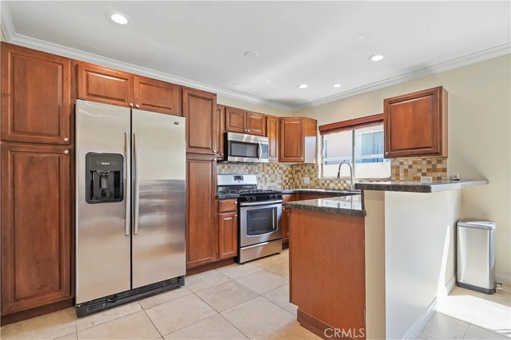 15457 Moorpark #5 Sherman Oaks, CA 91403