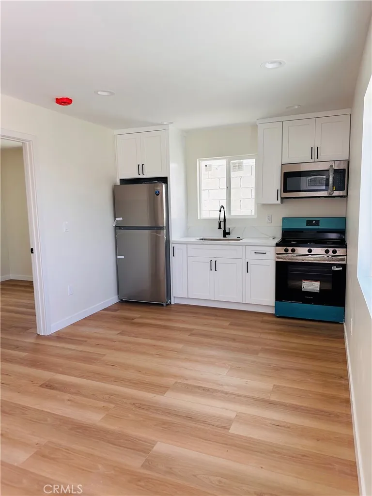 13447 Filmore Pacoima, CA 91331