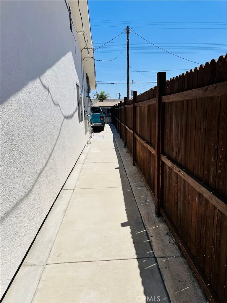 13447 Filmore Pacoima, CA 91331