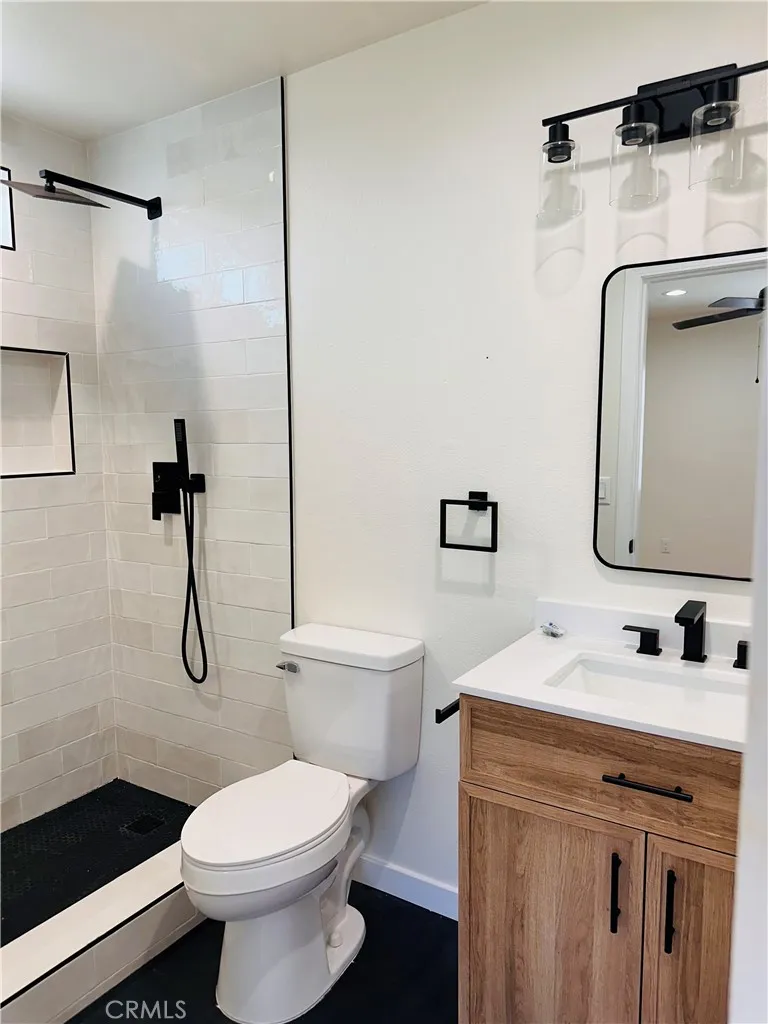 13447 Filmore Pacoima, CA 91331