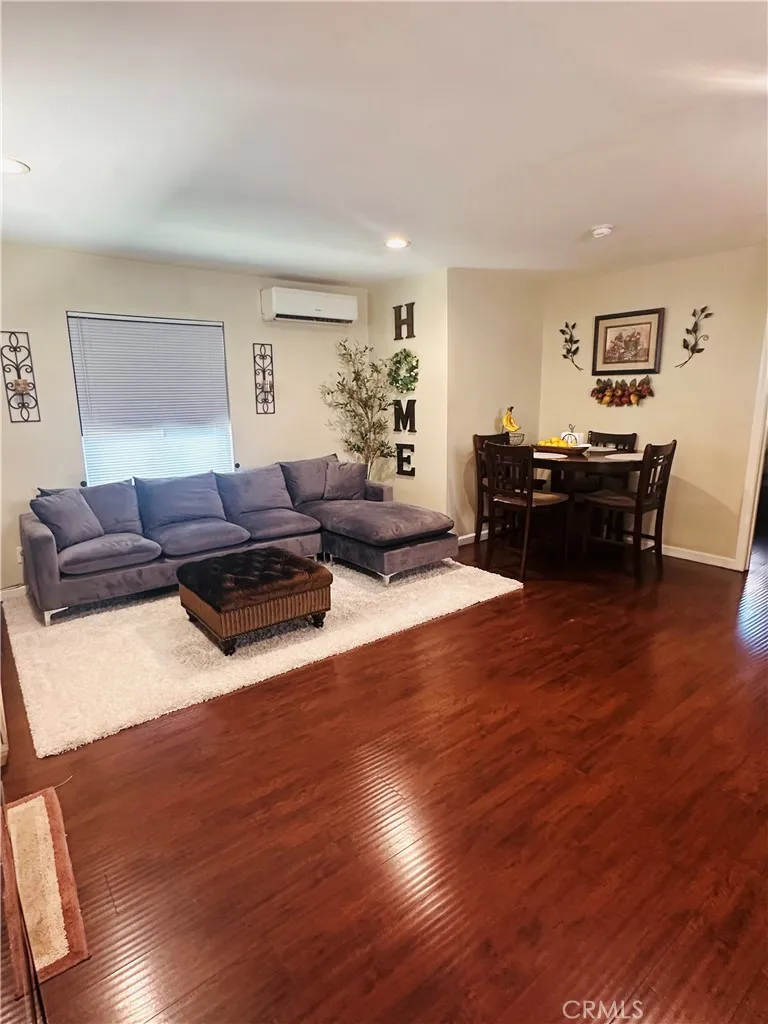 13447 Filmore Pacoima, CA 91331