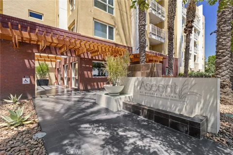 21301 Erwin Street #511