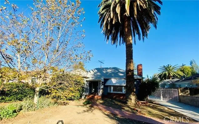 5646 Vesper Los Angeles, CA 91411