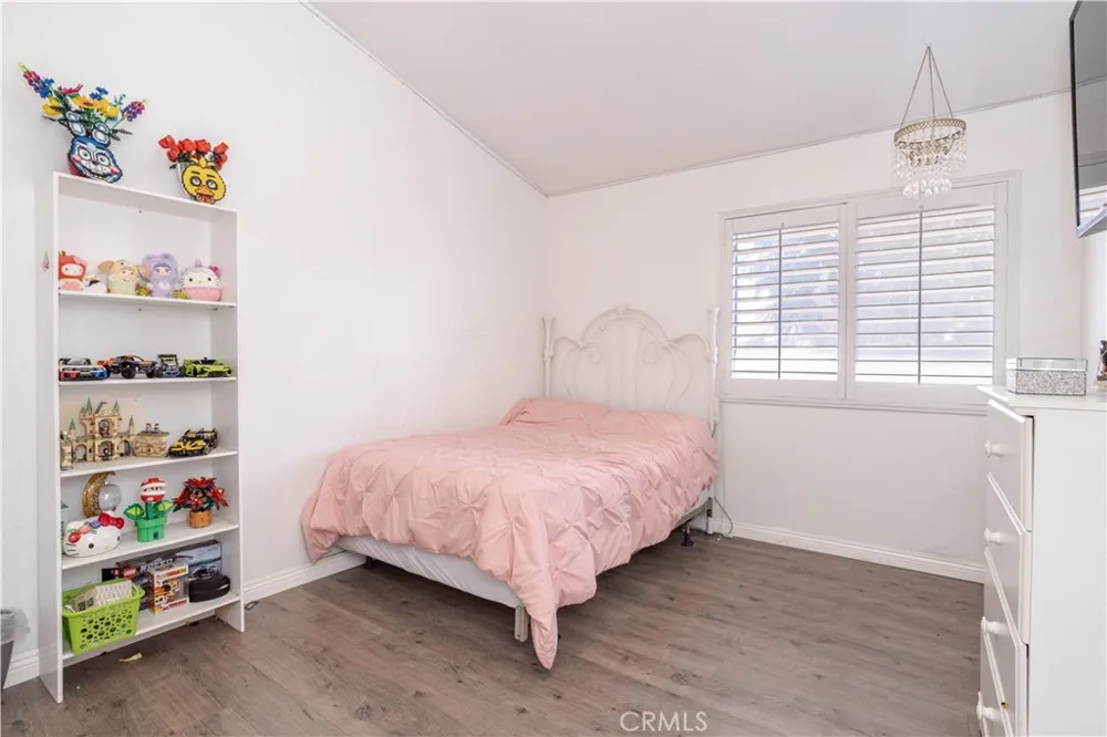 37422 cambridge Lane Palmdale, CA 93550