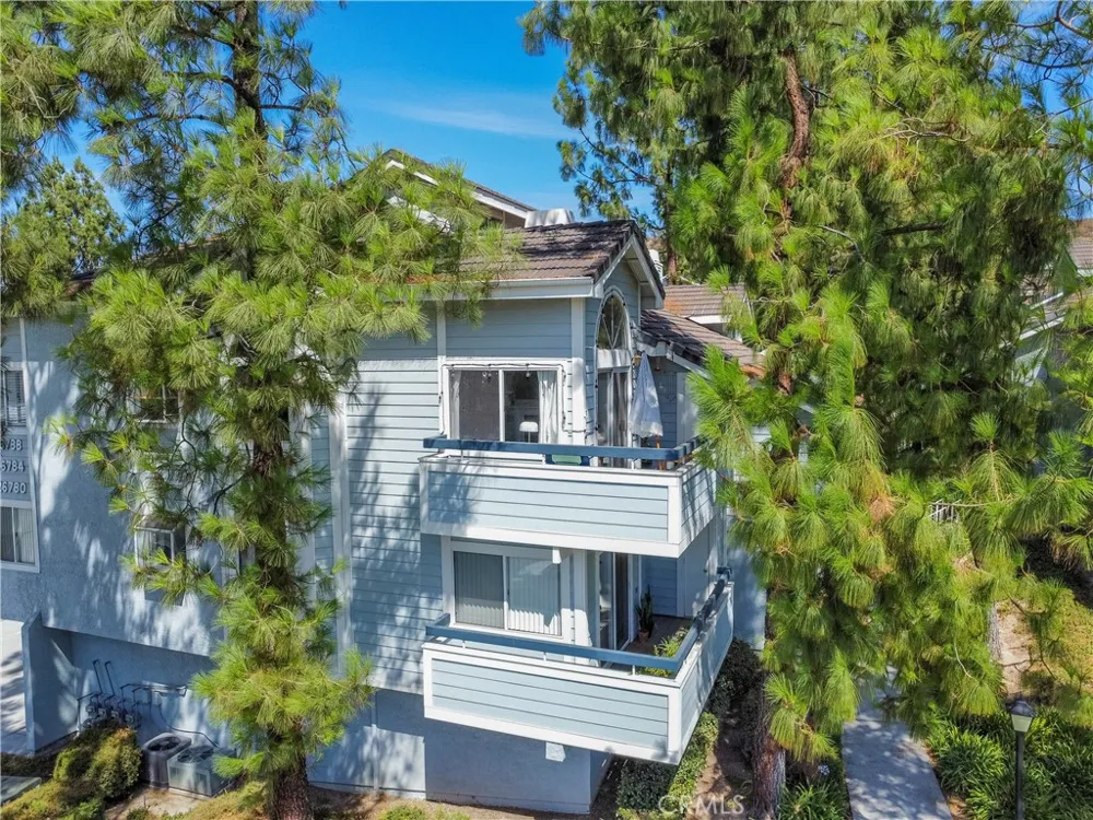 26788 Claudette Street #354 Canyon Country, CA 91351